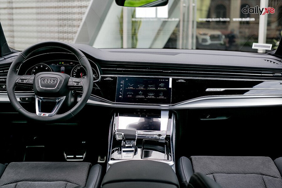 Ngoại thất thiết kế sang trọng Nội thất thiết kế sang trọng