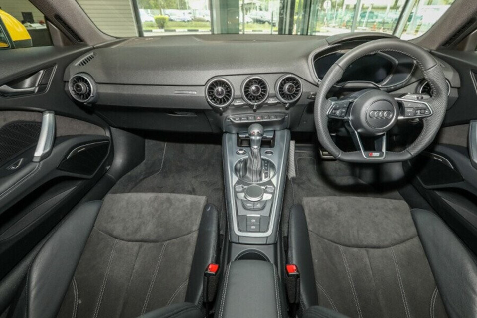 Nội Thất Audi TT - Hình 1 Nội Thất Audi TT - Hình 1