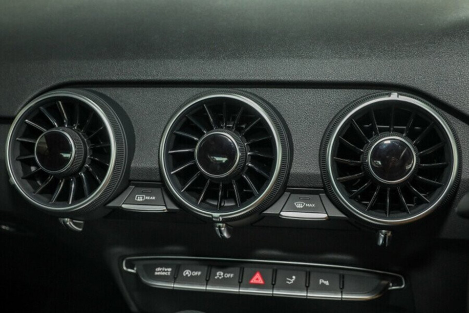Nội Thất Audi TT - Hình 9 Nội Thất Audi TT - Hình 9