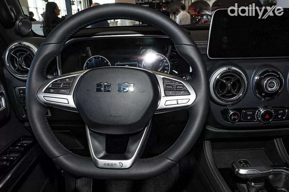 Vô lăng BAIC Beijing J40 Plus mang phong cách thể thao