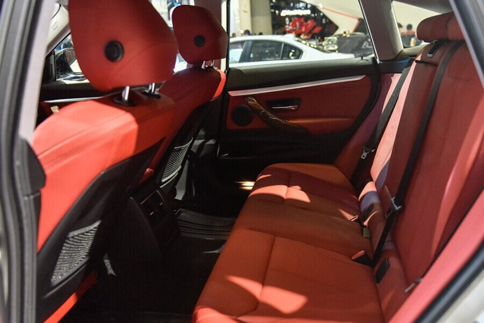 không gian rộng rãi, bạn có thể tận hưởng cảm giác thoải mái