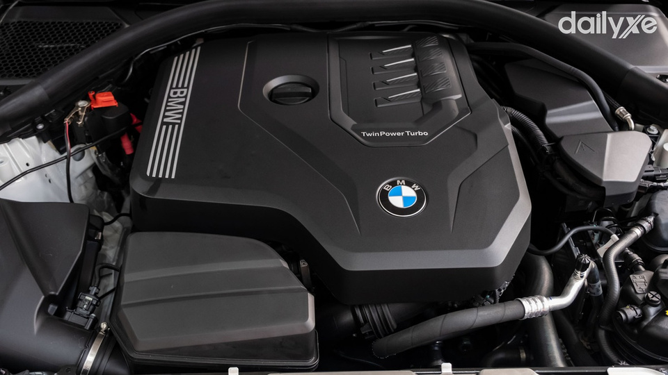 Sử dụng động cơ vận hành mạnh mẽ