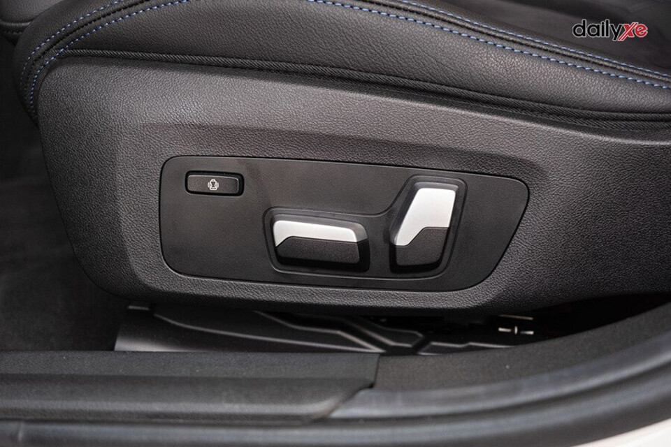 Ghế chỉnh điện