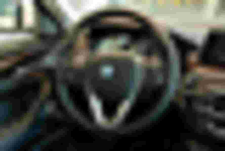 Nội thất xe BMW 5-Series 2019 - Hình 4