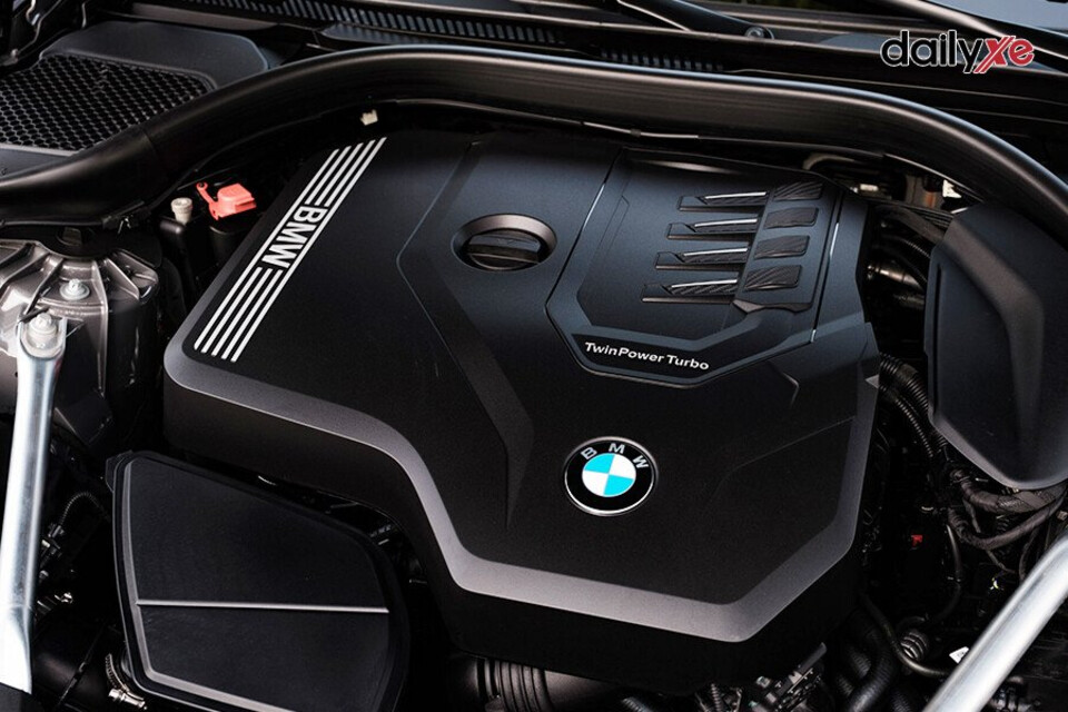 Động cơ vận hành mạnh mẽ