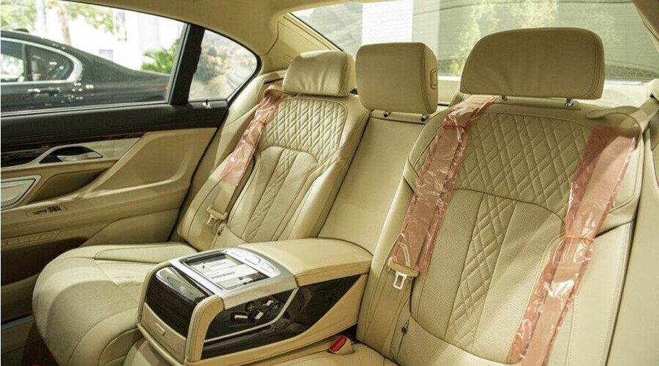 Hàng ghế sau rộng rãi