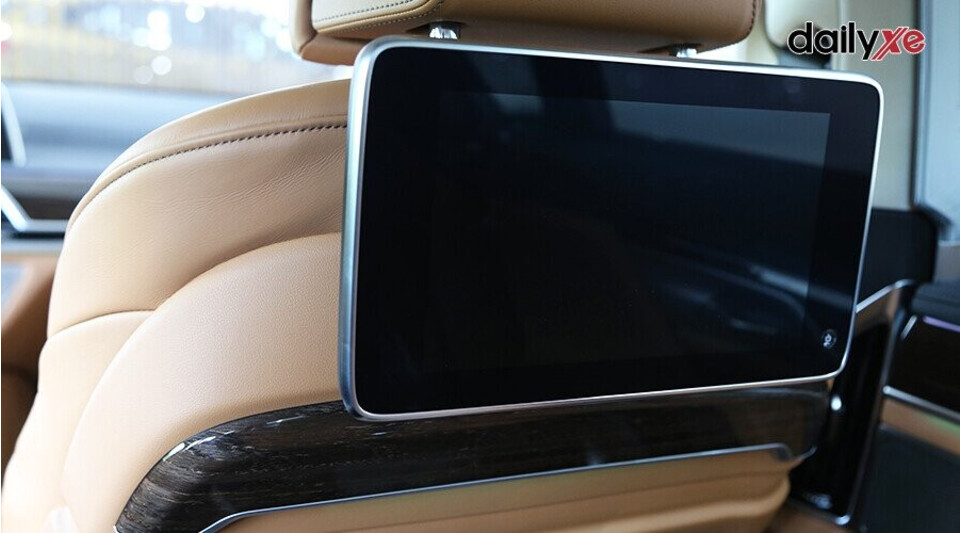 Màn hình cảm ứng 10 inch Full-HD giải trí hàng ghế sau Màn hình cảm ứng 10 inch Full-HD giải trí hàng ghế sau