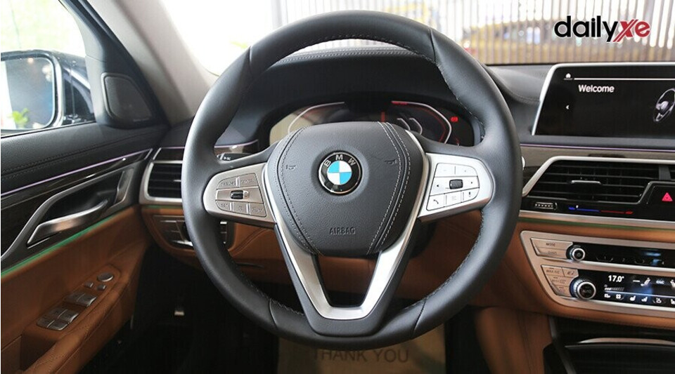 Tay lái bọc da sang trọng Tay lái bọc da sang trọng