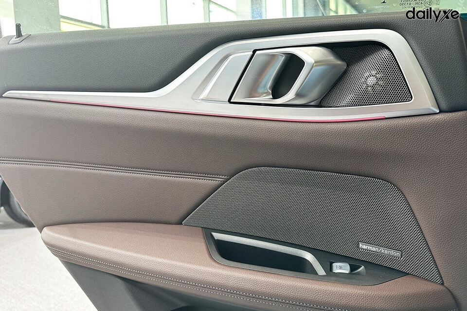 Hệ thống âm thanh 17 loa Harman Kardon chân thực và sống động