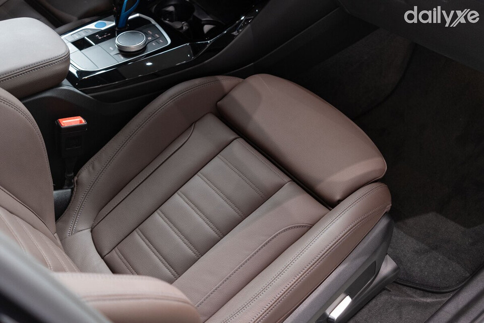 Sử dụng chất liệu ghế da Vernasca cao cấp