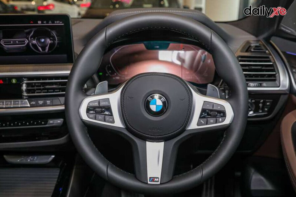 Tay lái thiết kế thể thao