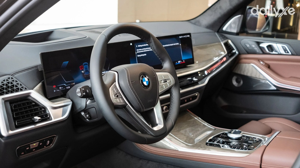 Vô lăng thiết kế kiểu dáng thể thao