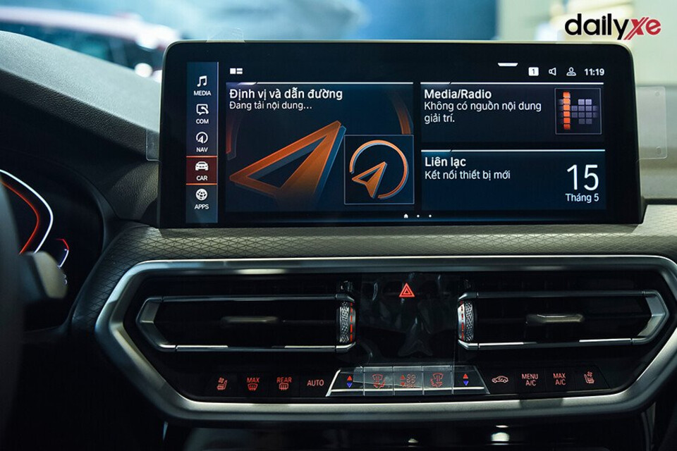 Màn hình trung tâm của BMW X4 kích thước 12,3 inch cảm ứng