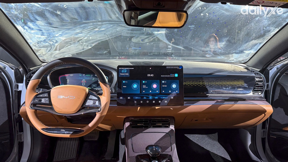 Nội thất bên trong BYD HAN tập trung vào sự thoải mái và công nghệ hiện đại