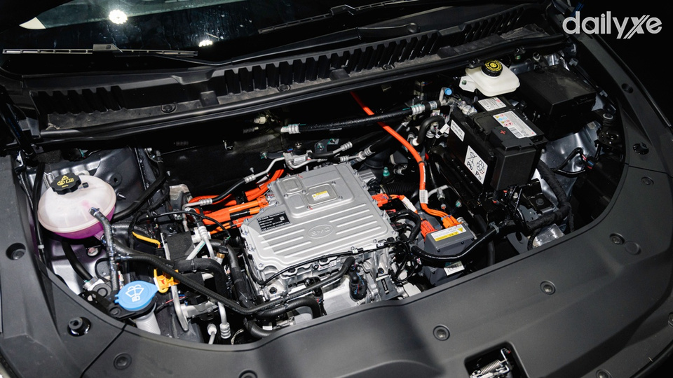 BYD M6 sử dụng động cơ đồng bộ nam châm vĩnh cửu