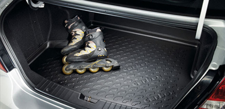 Cốp sau rộng rãi, có đèn