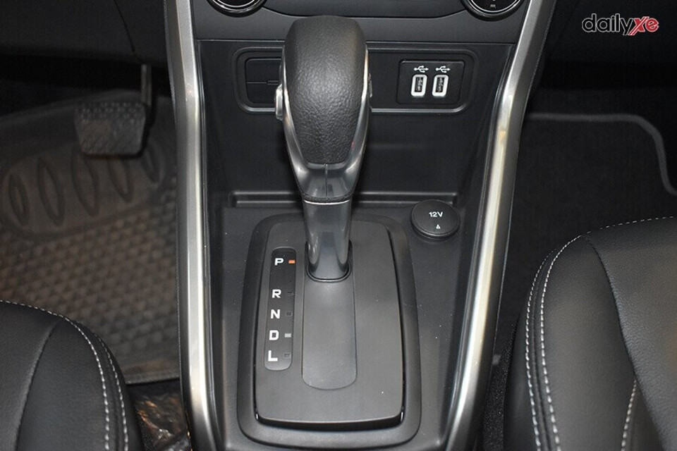 Hộp số tự động 6 cấp