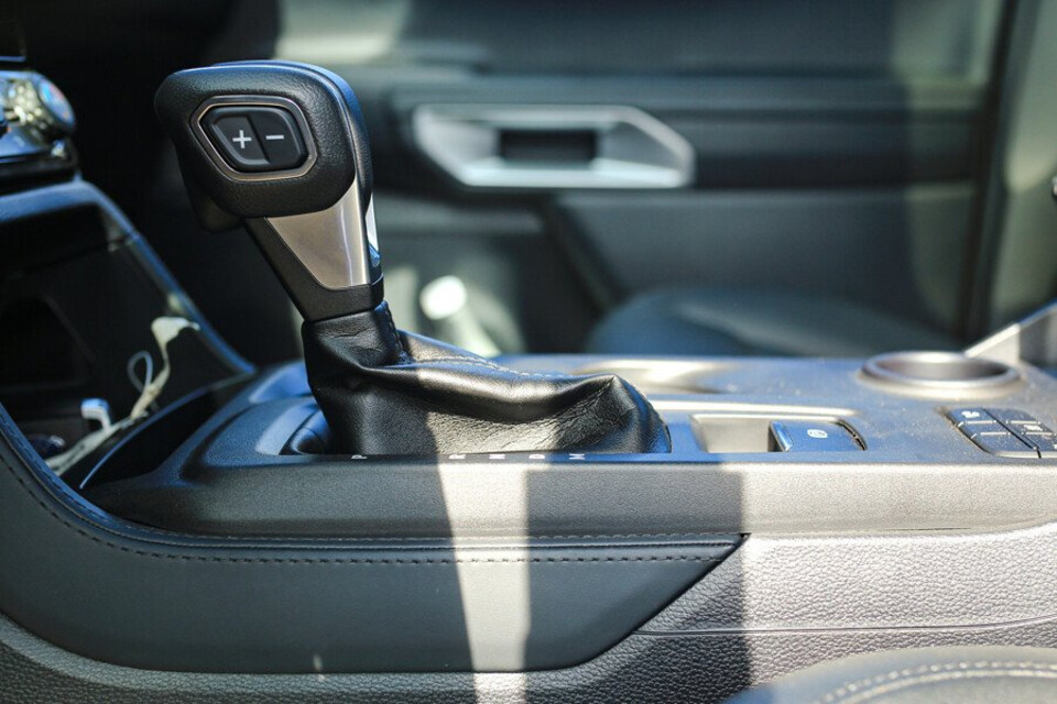 Hộp số tự động 6 cấp