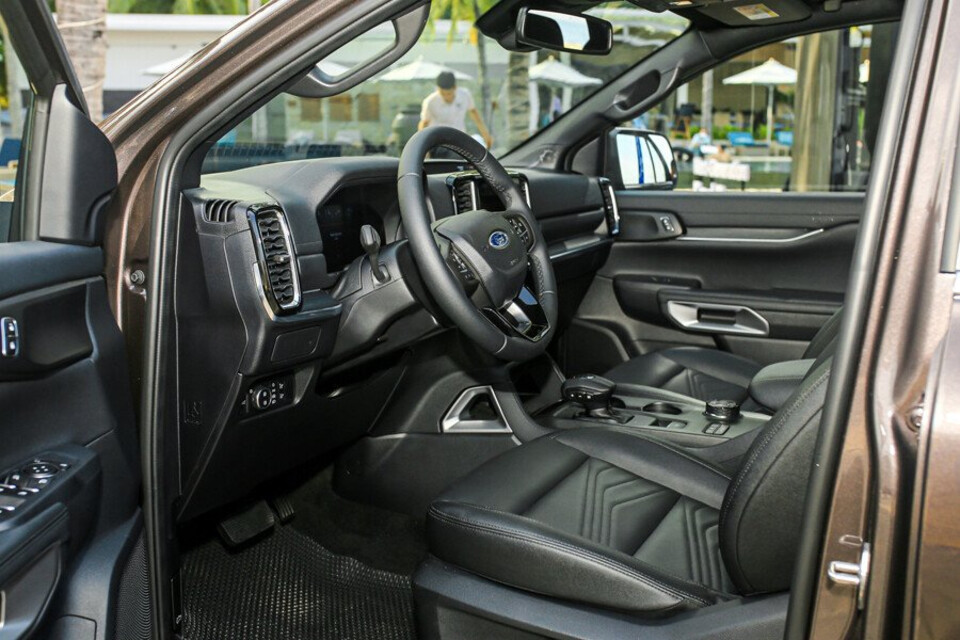 Ghế bọ da cao cấp