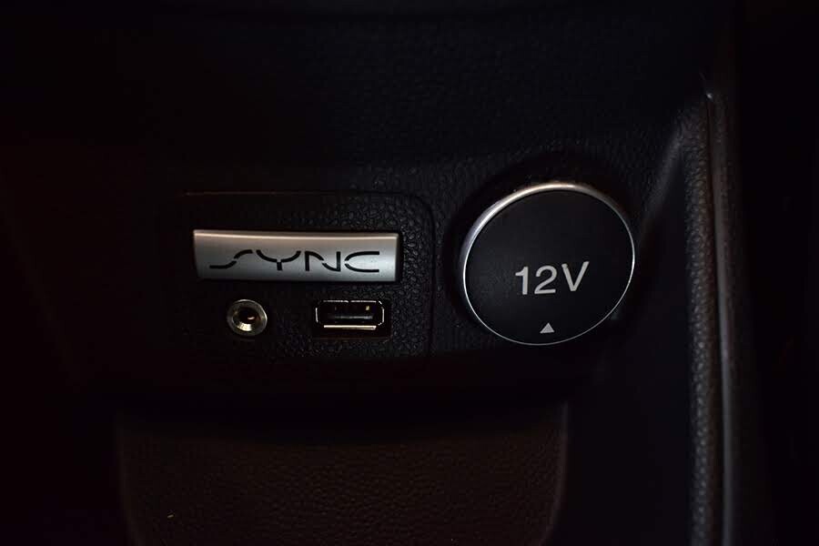 Công nghệ thông minh SYNC™ 2 cho phép bạn tận hưởng tất cả các tính năng ưu việt của SYNC™