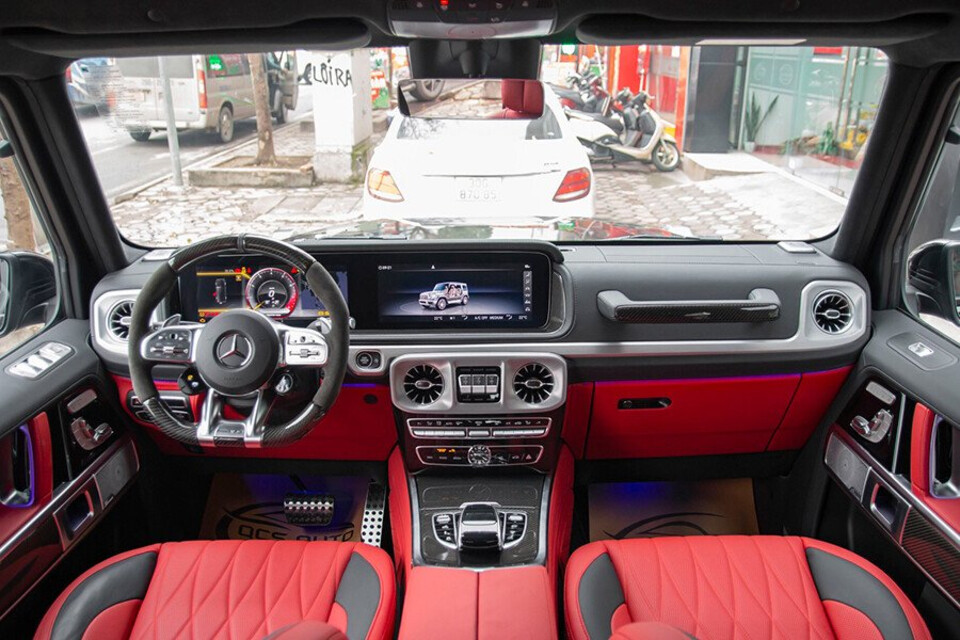 Nội thất Mercedes G-Class hiện đại và tiện nghi