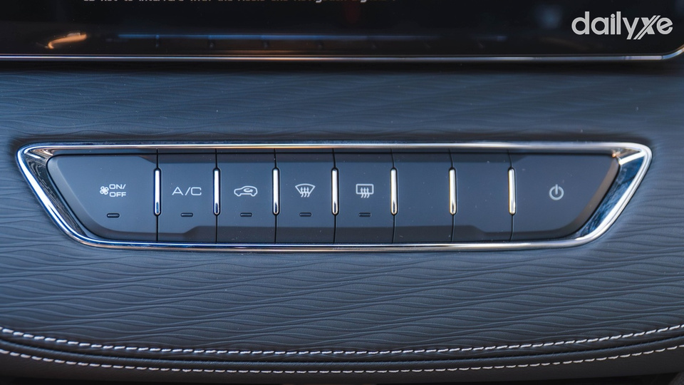 Không gian luôn mát mẻ nhờ hệ thống điều hòa tự động