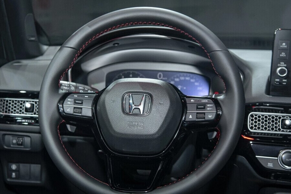 Vô lăng chất liệu da