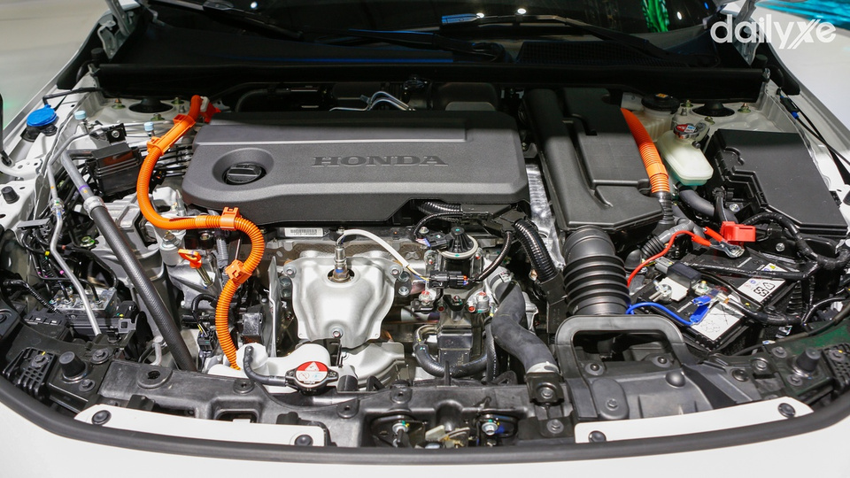 Động cơ 1.5L VTEC TURBO mạnh mẽ