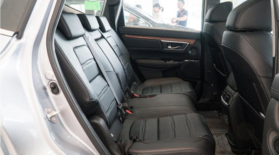 Hàng ghế sau CR-V rộng rãi