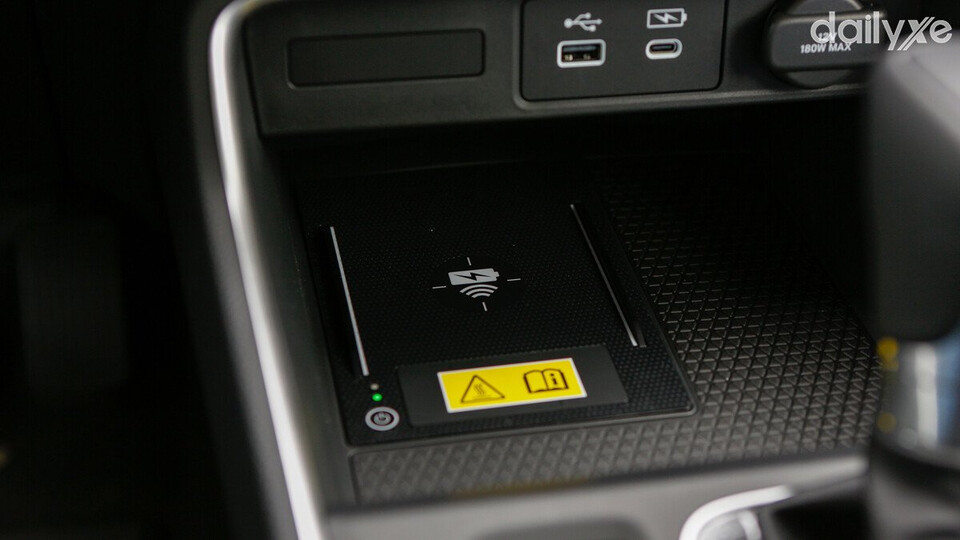 Trang bị sạc không dây tiện lợi