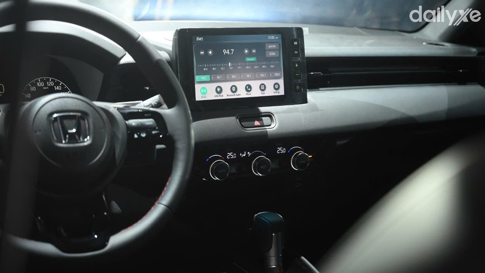 Màn hình giải trí trung tâm kết nối đa nhiệm