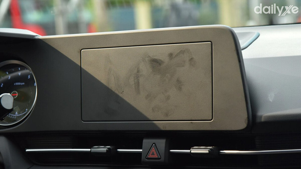 Màn hình giải trí không trang bị trên bản 1.5 MT