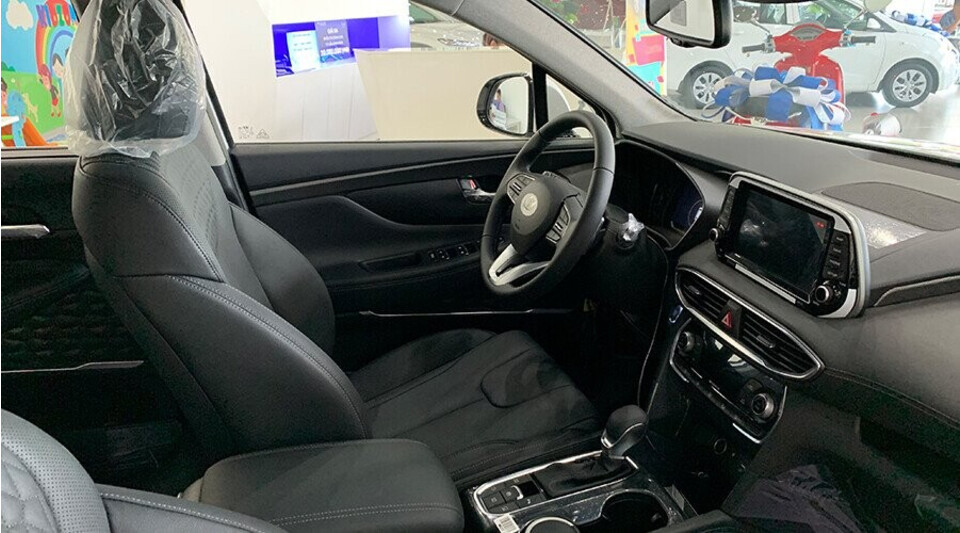 Không gian SantaFe thiết kế tiện dụng