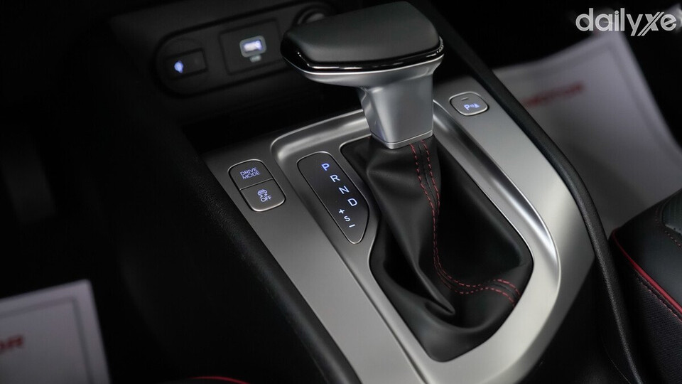 Trang bị hộp số vô cấp CVT vận hành bền bỉ