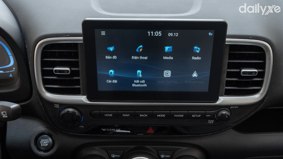 Màn hình giải trí cảm ứng 8 inch tích hợp nhiều chức năng