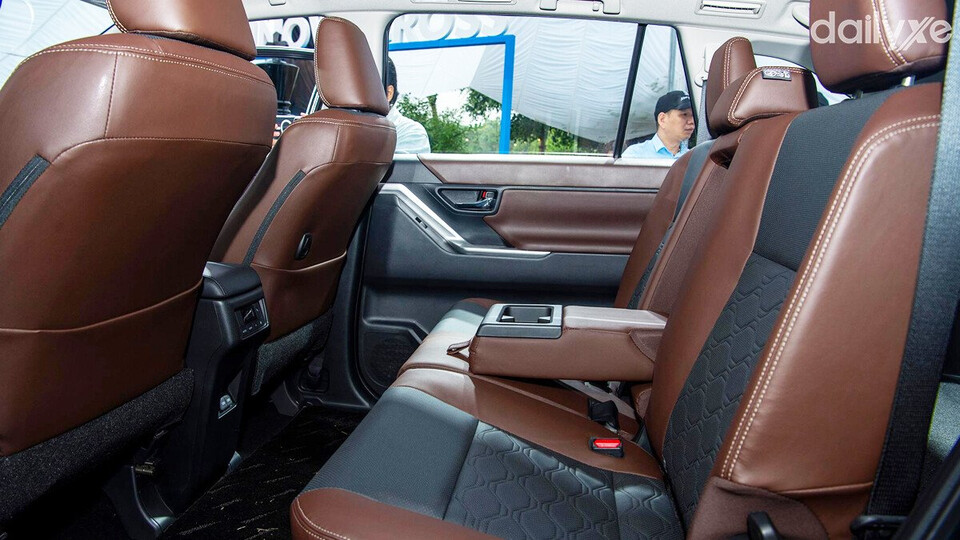 Hai hàng ghế sau có thể gập lại một cách linh hoạt