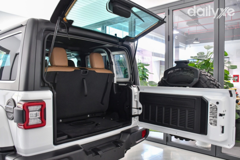 Không gian chứa hành lý rộng rãi