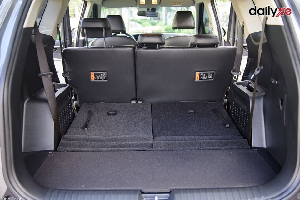 Hàng ghế 3 gập tăng diện tích khoang hành lí