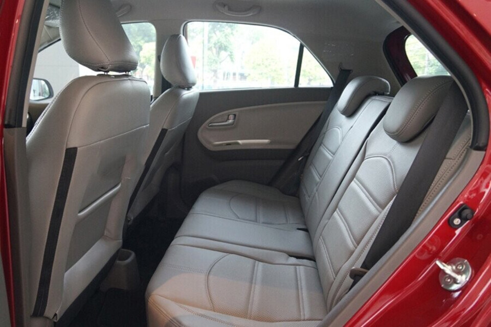 Ghế ngồi bọc da hiện đại