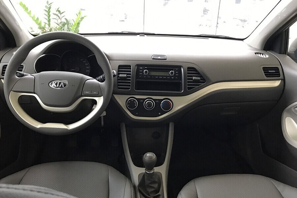 Bảng táp lô ấn tượng với màn hình cảm ứng