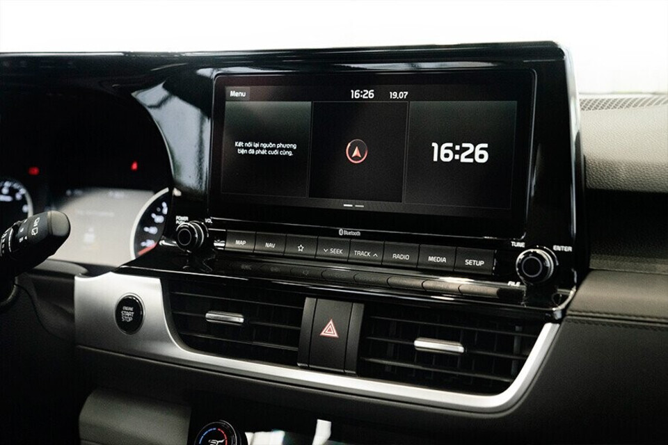 Màn hình cảm ứng giải trí