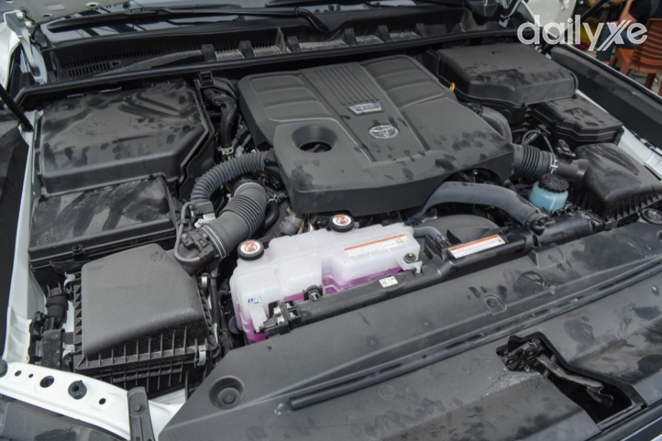 Sở hữu khối động cơ xăng V6 mạnh mẽ