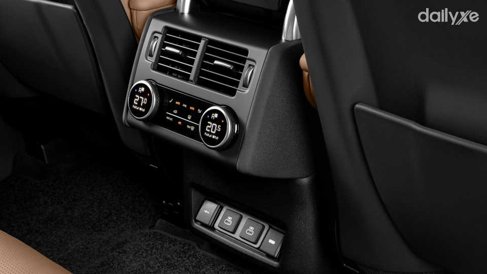 Land Rover Discovery trang bị nhiều tiện nghi