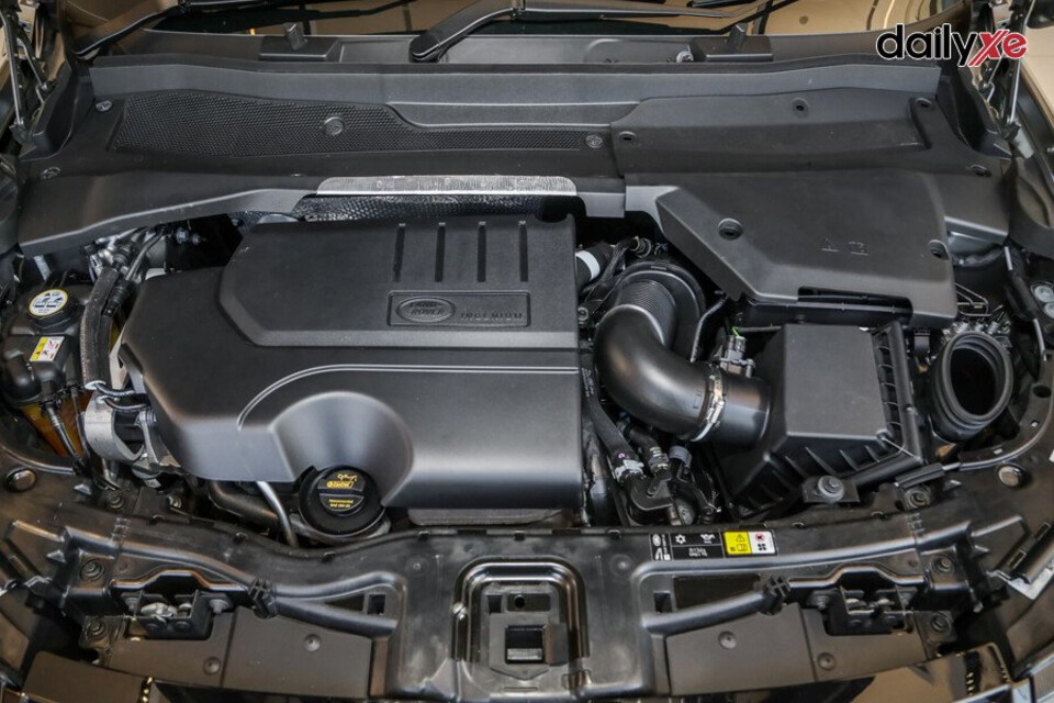 Động cơ vận hành mạnh mẽ