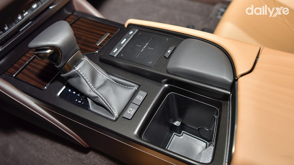 Hộp số tự động chuyển số trực tiếp 8 cấp