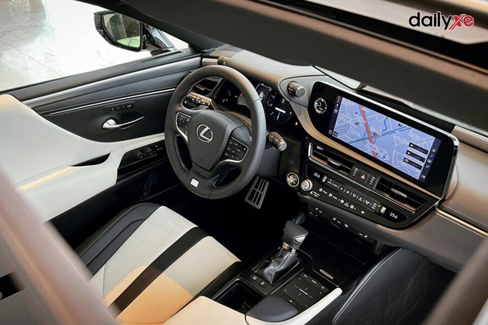 Màn hình thông tin giải trí tiện nghi