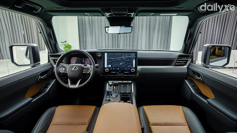 Bảng điều khiển trung tâm xe Lexus GX550 hiện đại