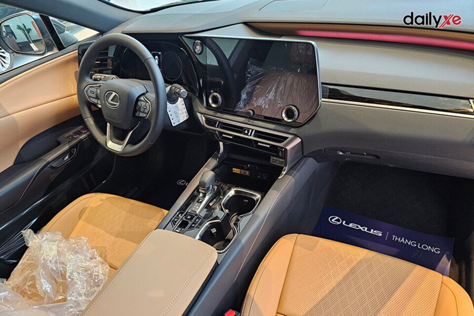 Thiết kế khoang lái sang trọng Thiết kế khoang lái sang trọng