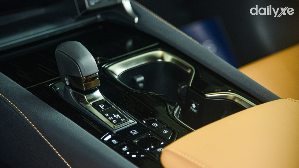 Trang bị số tự động 8 cấp sang số trực tiếp