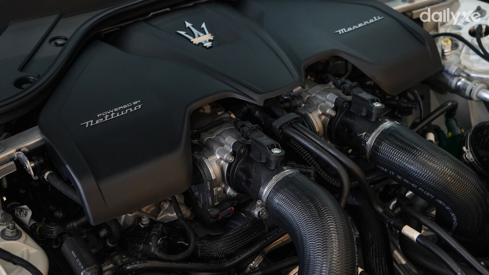 Trang bị động cơ vận hành mạnh mẽ